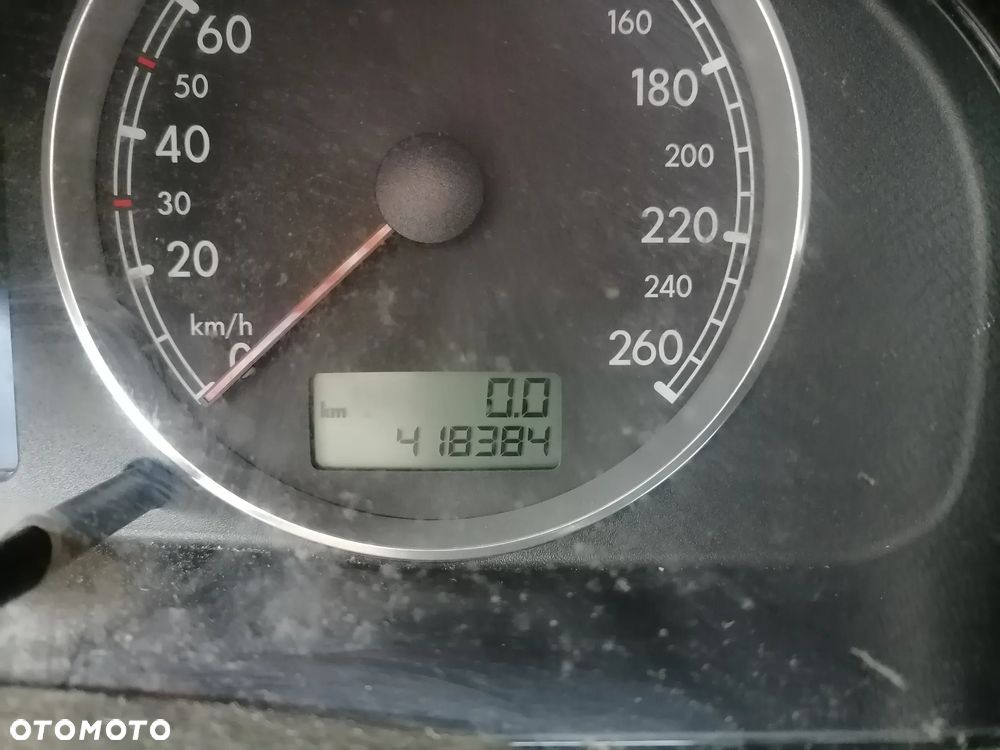 Volkswagen Passat - 20