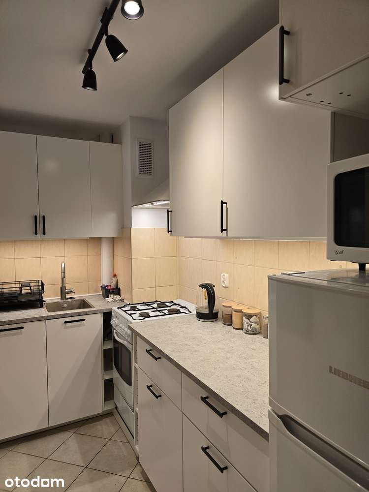 GRZYBOWSKA 9 | 3 POKOJE | 48 M² | WINDA | CENTRUM