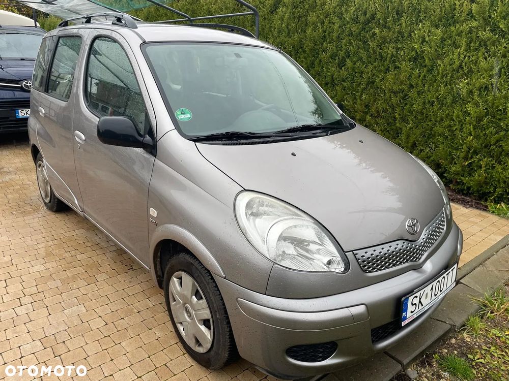 Toyota Yaris Verso