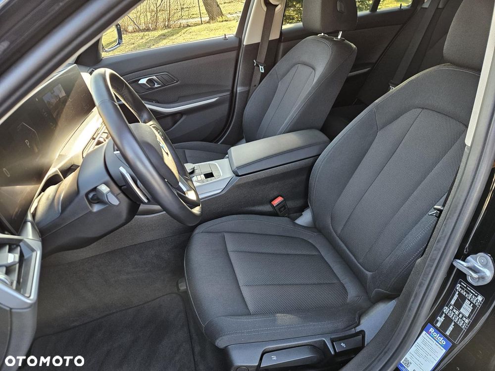 BMW Seria 3 318d Sport Line Shadow - 6
