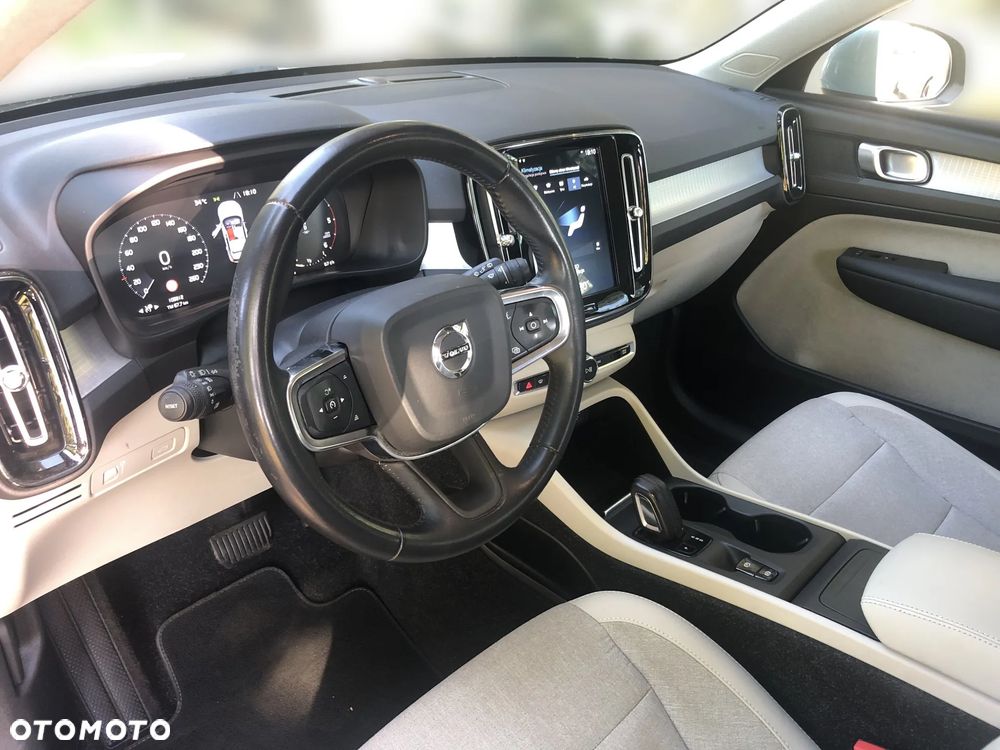 Volvo XC 40 - 11