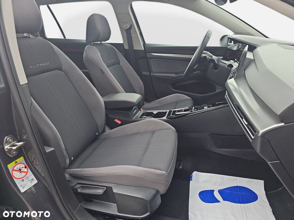 Volkswagen Golf - 39