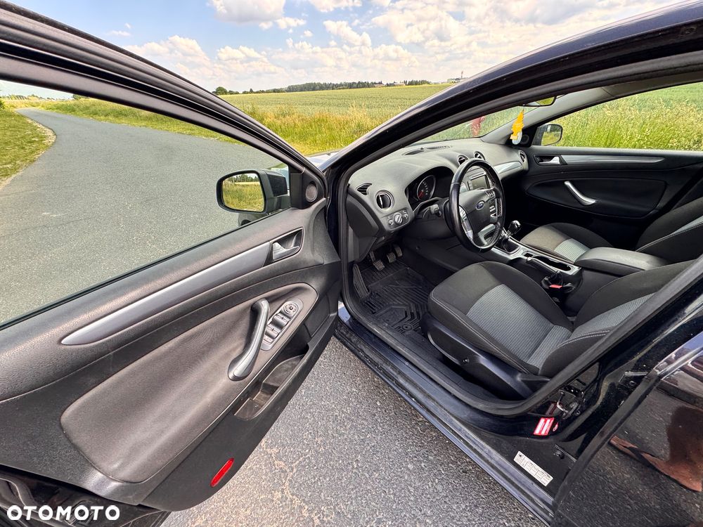 Ford Mondeo SW 1.6 TDCi Ambiente - 4