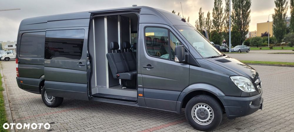 Mercedes-Benz Sprinter - 11