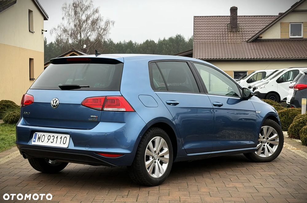 Volkswagen Golf 1.6 TDI BlueMotion Technology Cup - 4