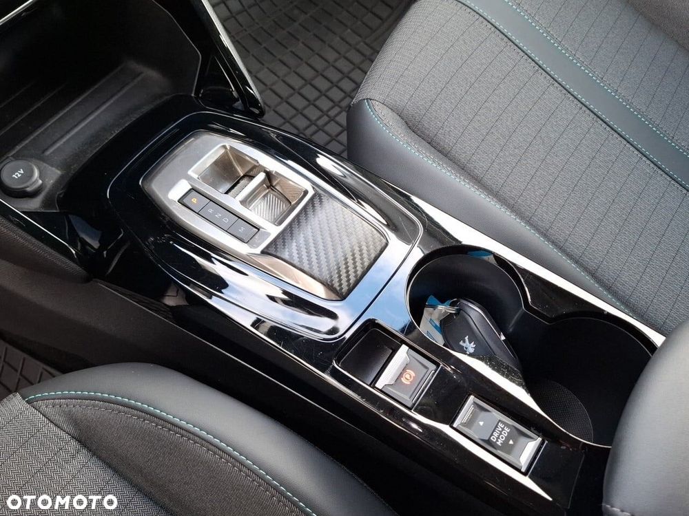 Peugeot 2008 1.2 PureTech Allure S&S EAT8 - 15