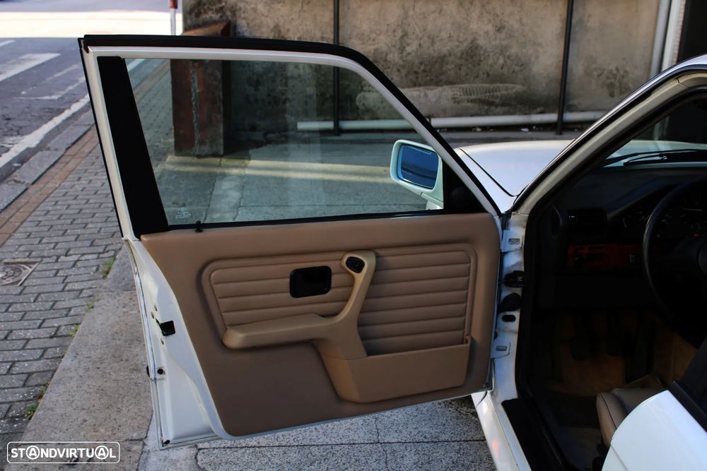 BMW 325 i Touring - 19