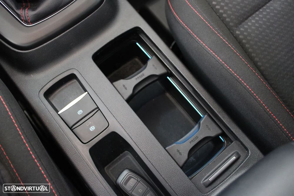 Ford Focus 1.0 EcoBoost MHEV ST-Line X - 18