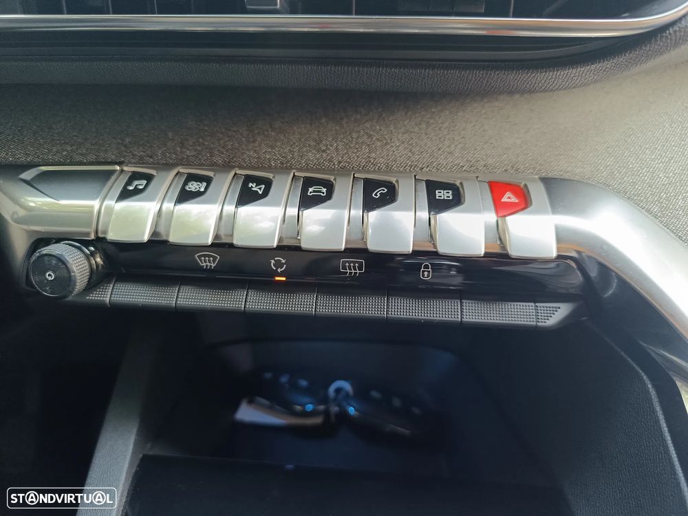 Peugeot 5008 PureTech 130 Stop & Start Allure Pack - 25