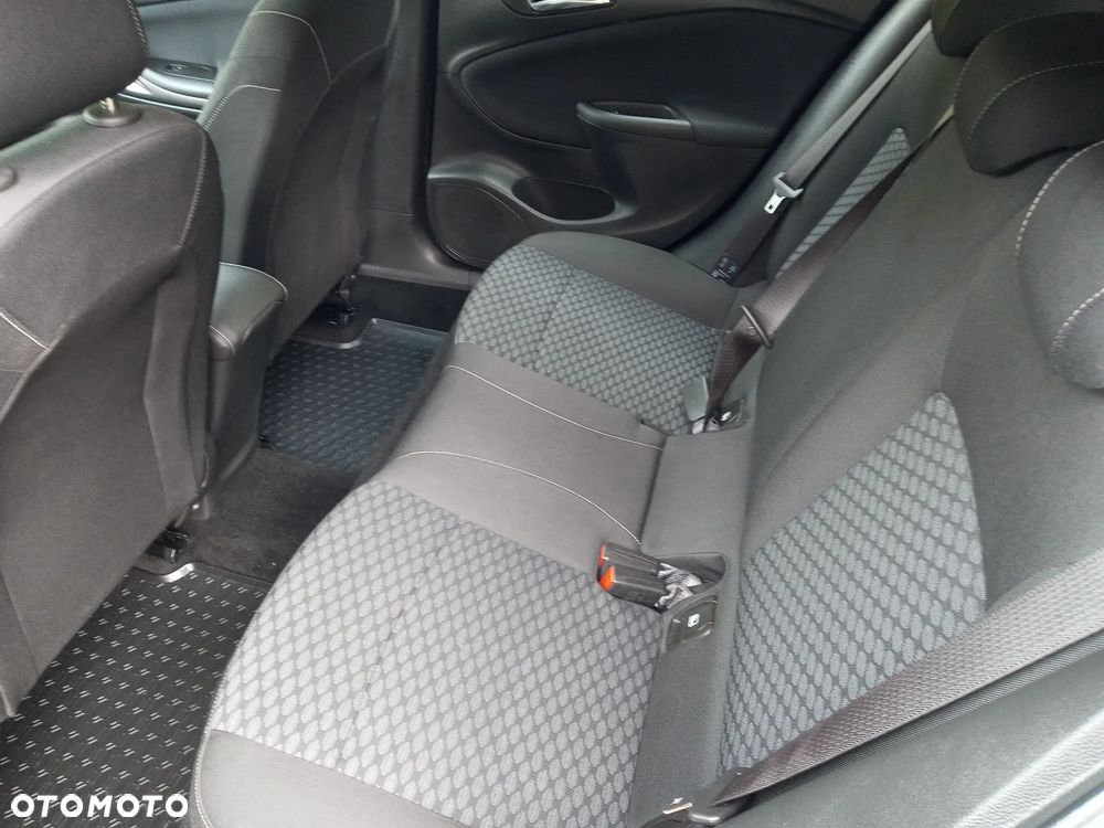 Opel Astra 1.4 T Dynamic S&S - 23
