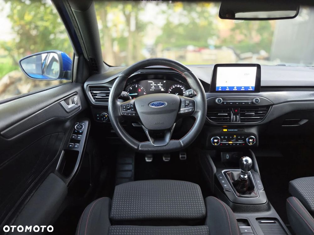 Ford Focus 1.5 EcoBlue Start-Stopp-System ST-LINE - 15