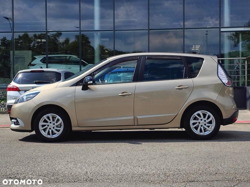 Renault Scenic - 8