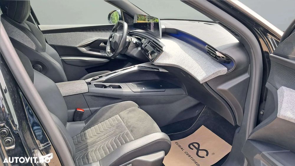Peugeot 3008 1.2 Hybrid 145 e-DCS6 GT - 23