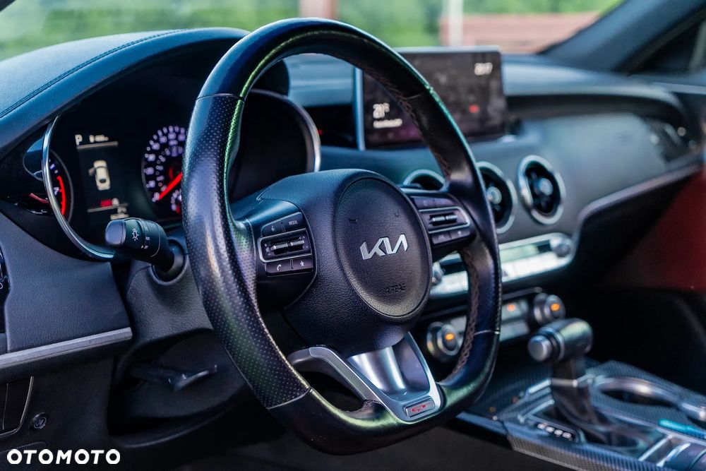 Kia Stinger 3.3 T-GDI V6 GT AWD - 14