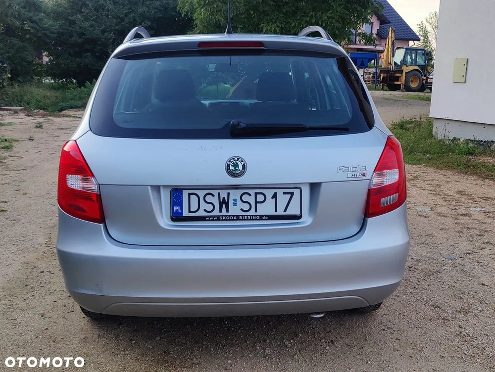 Skoda Fabia 1.2 HTP Combi Elegance - 9