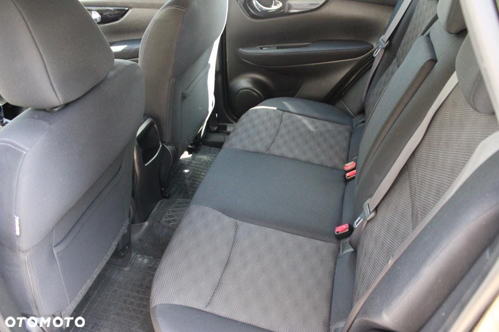 Nissan Qashqai - 10