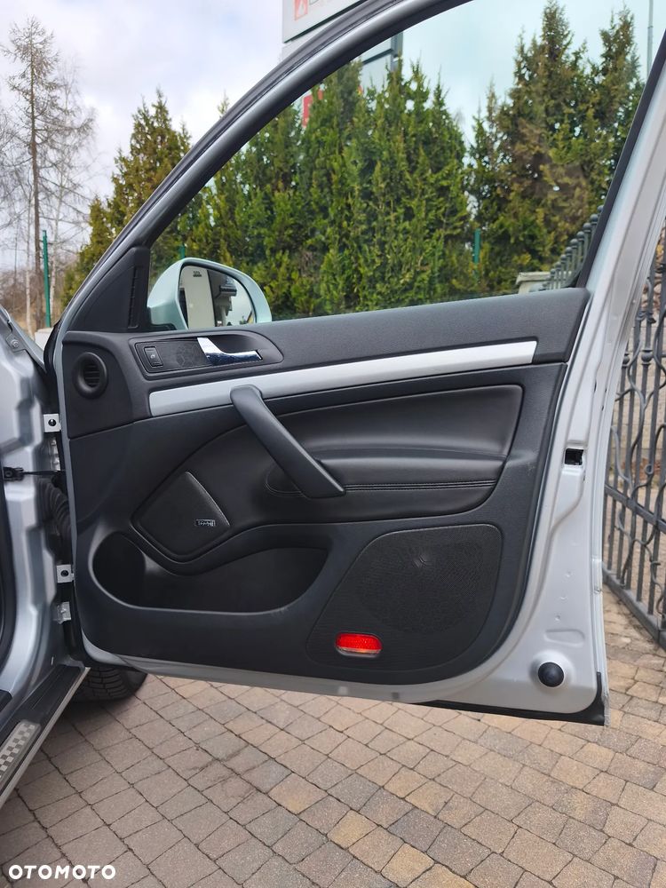 Skoda Octavia 2.0 TDI DPF RS - 15