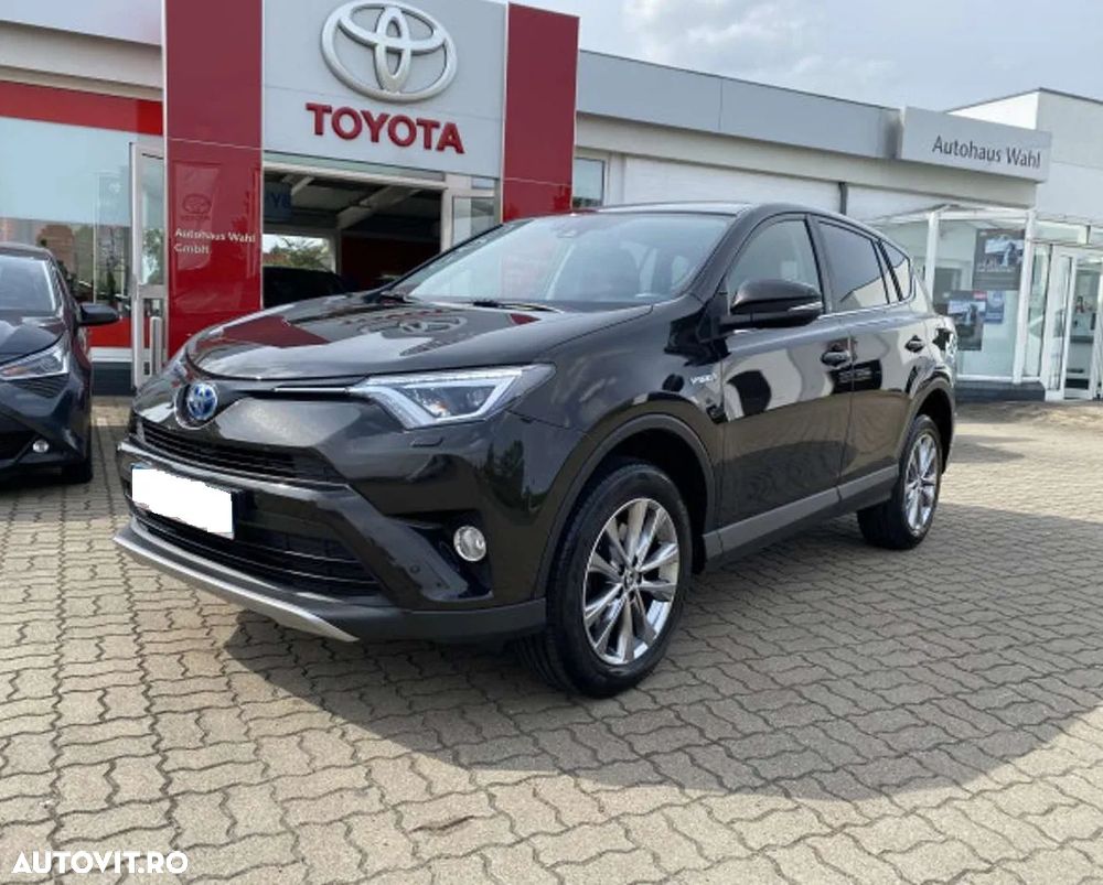 Toyota RAV4 - 1