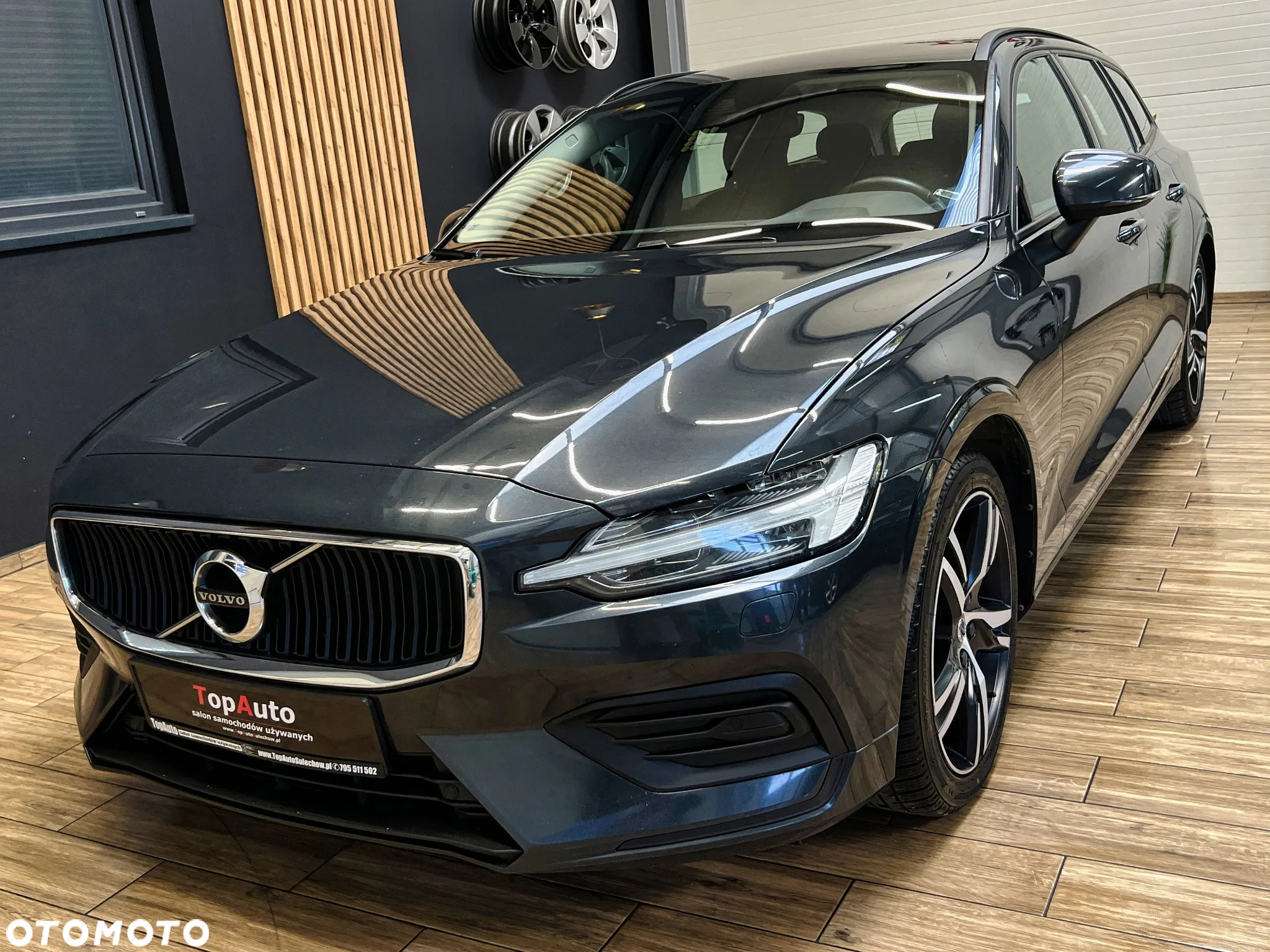 Volvo V60 D4 Momentum - 13