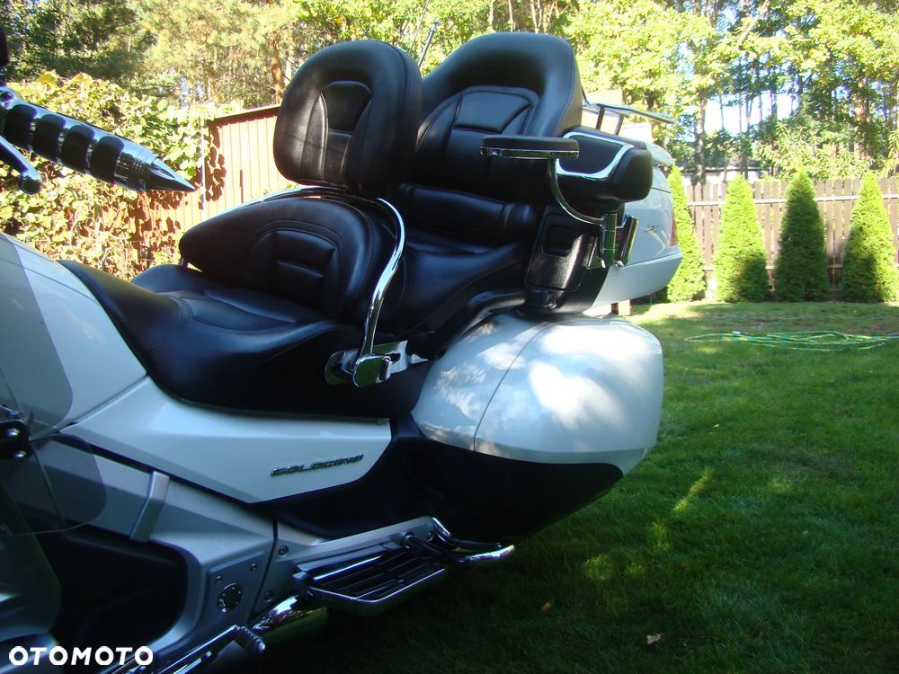 Honda GL - 32