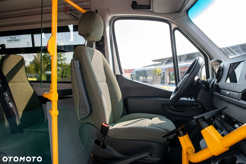 Mercedes-Benz Sprinter 519 - 15