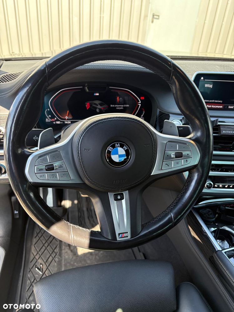 BMW Seria 7 740d xDrive mHEV sport - 11