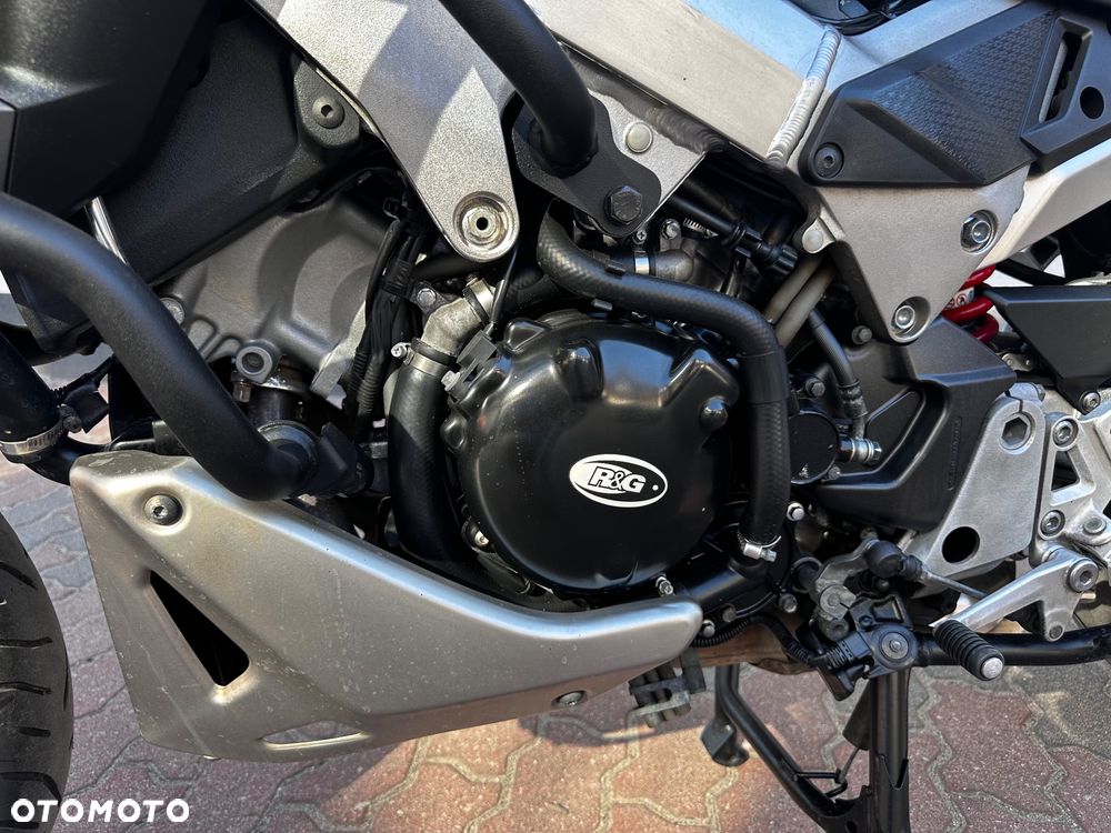 Honda VFR - 15