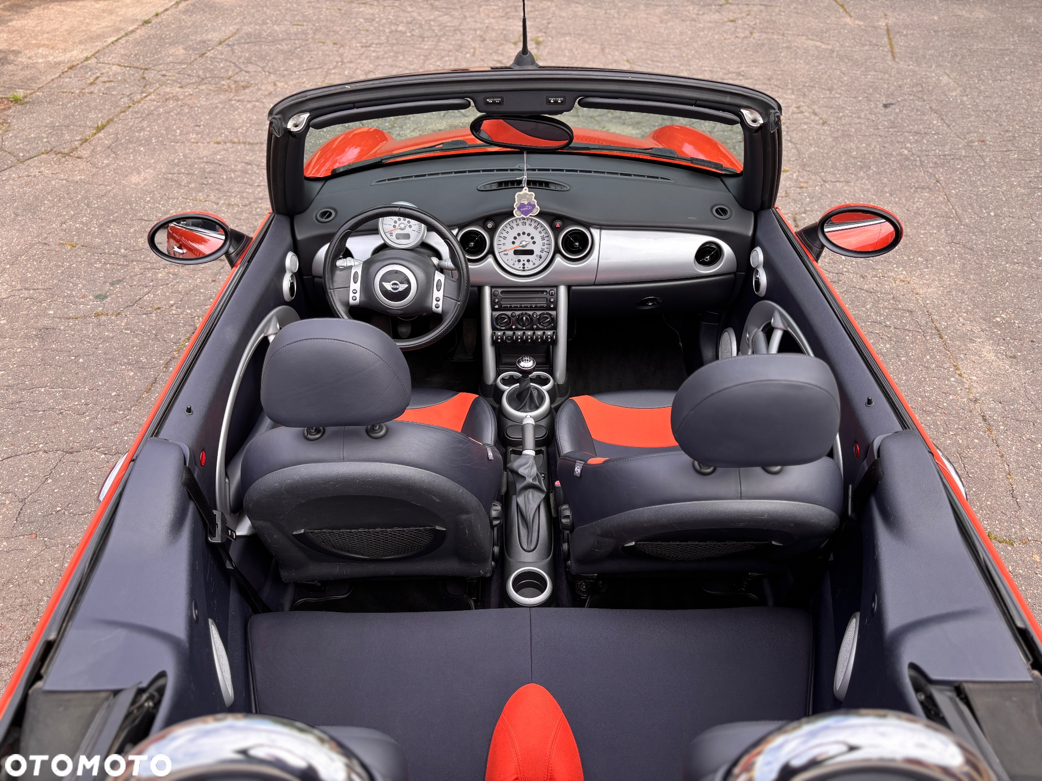 MINI Cooper Cabrio - 11
