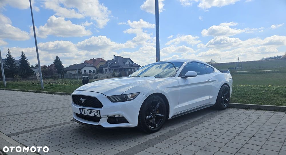 Ford Mustang 3.7 V6 - 8