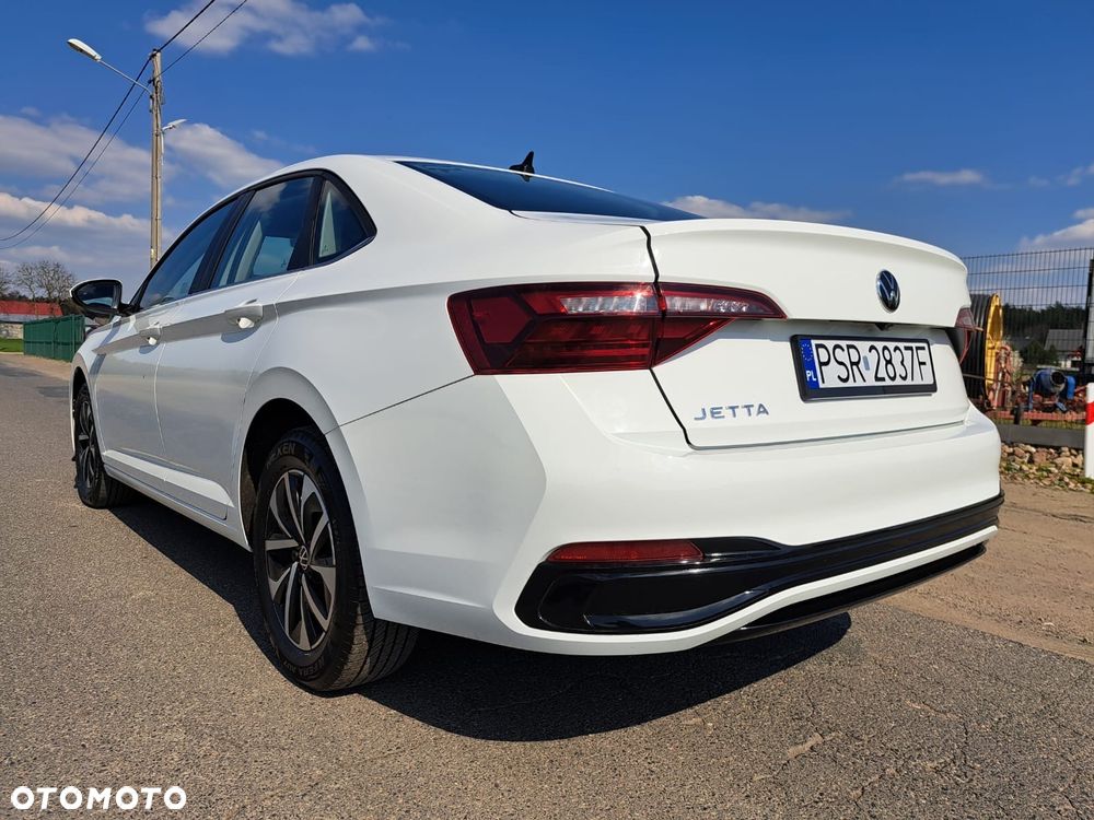 Volkswagen Jetta - 13