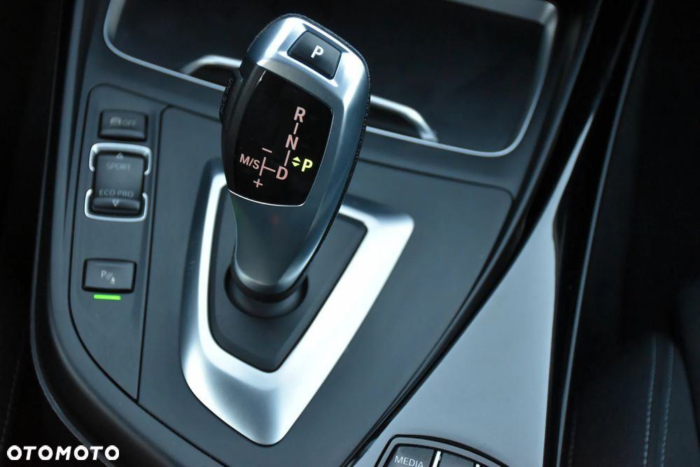 BMW Seria 1 116d Sport Line - 27