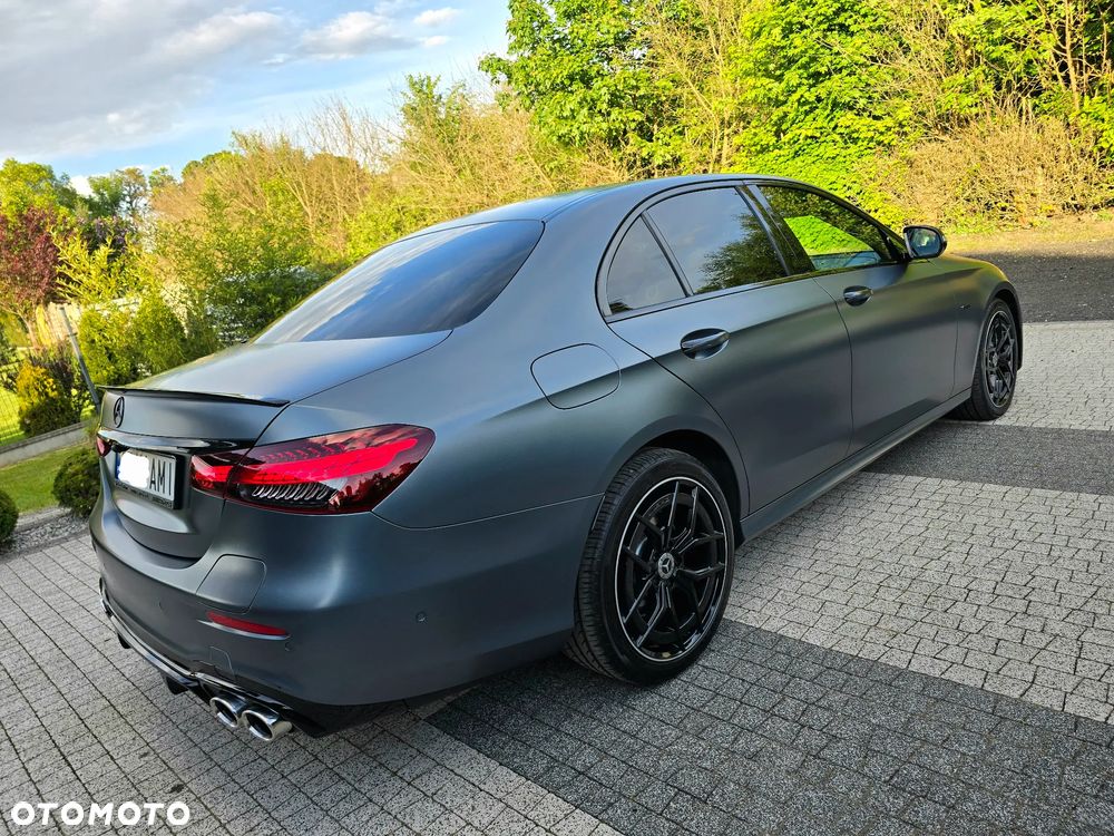 Mercedes-Benz Klasa E 300 de AMG - 36