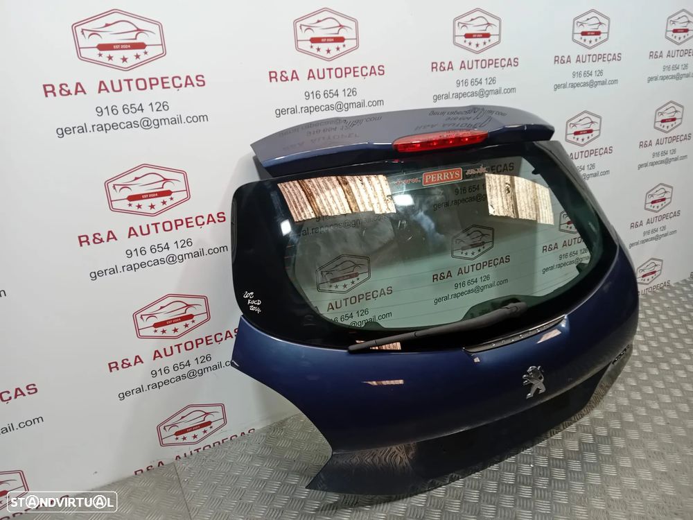 Tampa da Mala Peugeot 208 - 4