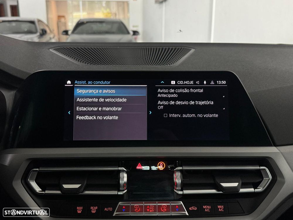 BMW 330 e Pack M Auto - 30