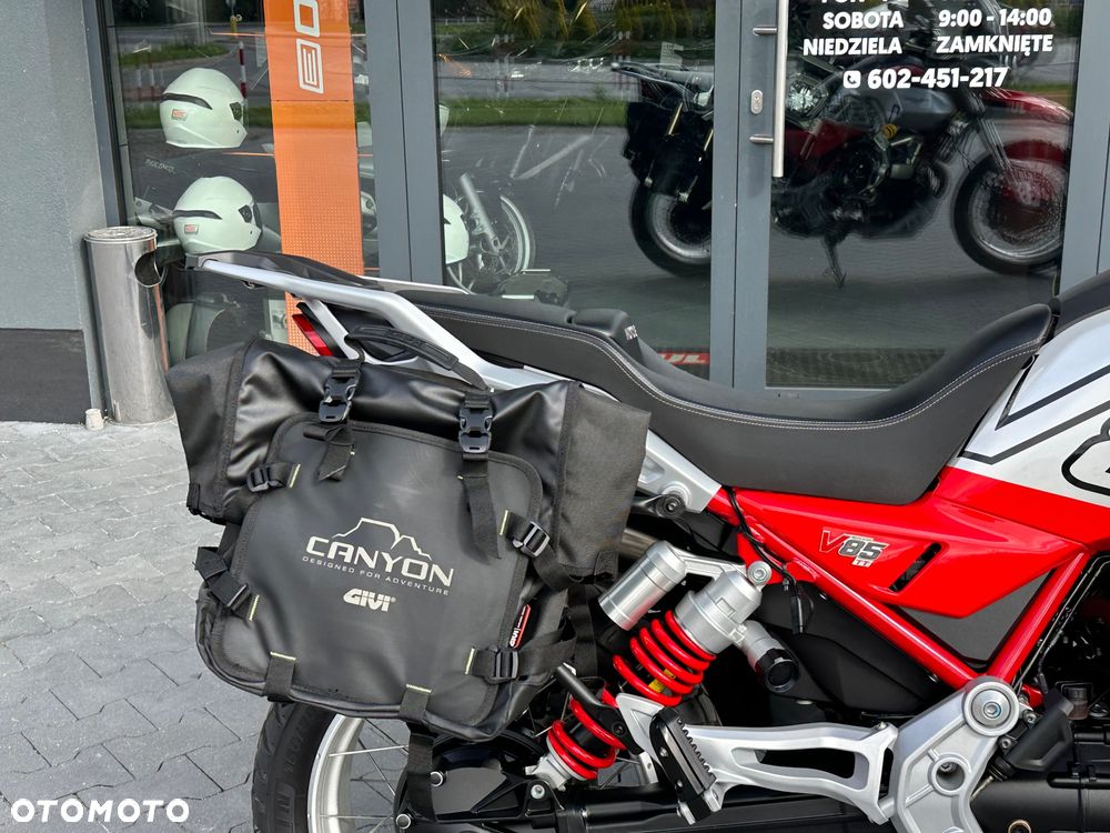 Moto Guzzi V85 - 10