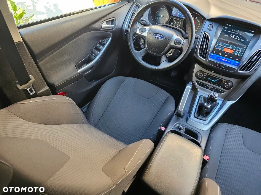 Ford Focus 1.6 EcoBoost Titanium - 22