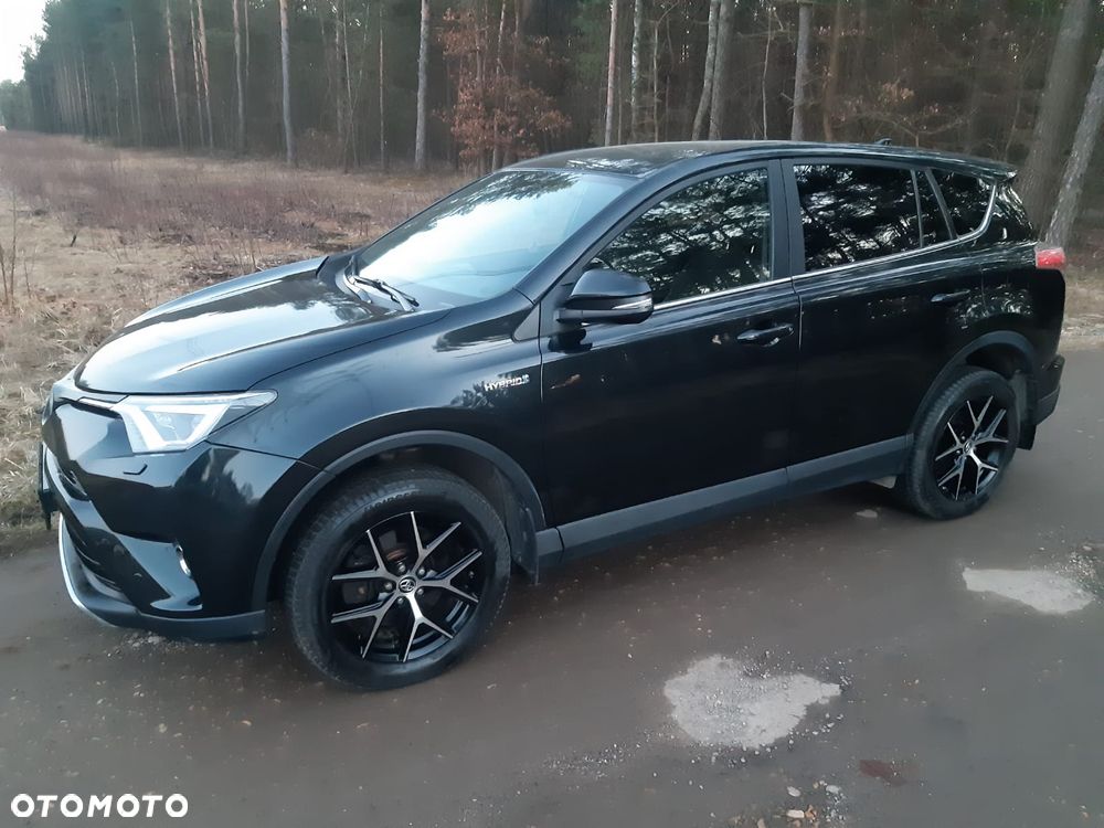 Toyota RAV4 - 1