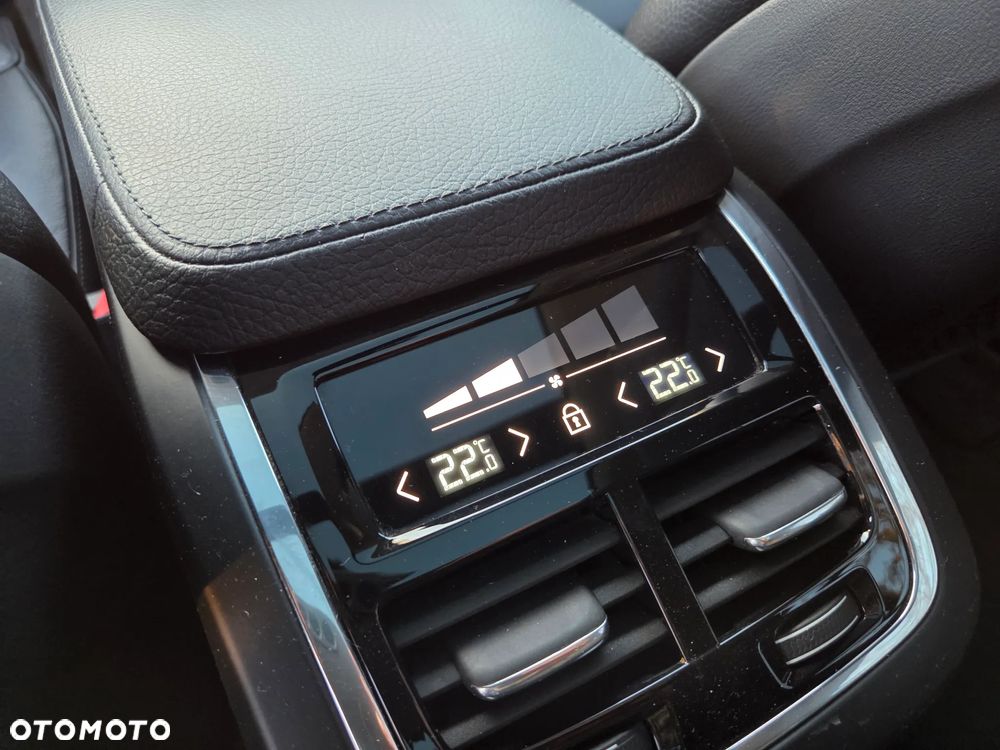 Volvo XC 90 T6 AWD Geartronic Momentum - 17