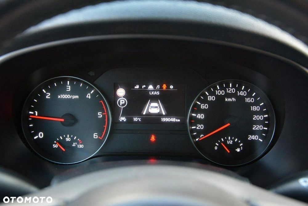 Kia Sportage 2,0 CRDI AWD Platinum - 28