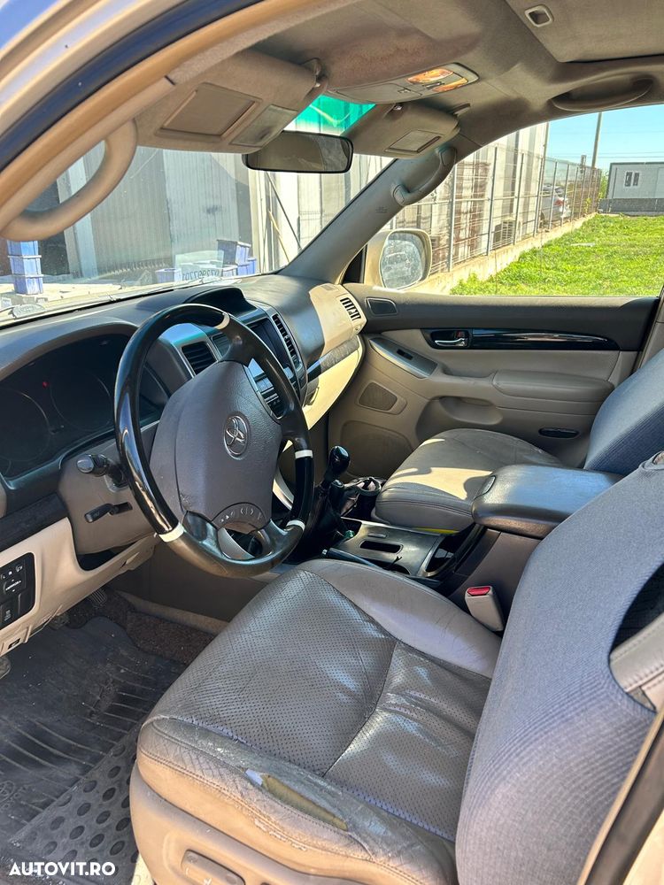 Toyota Land Cruiser - 6