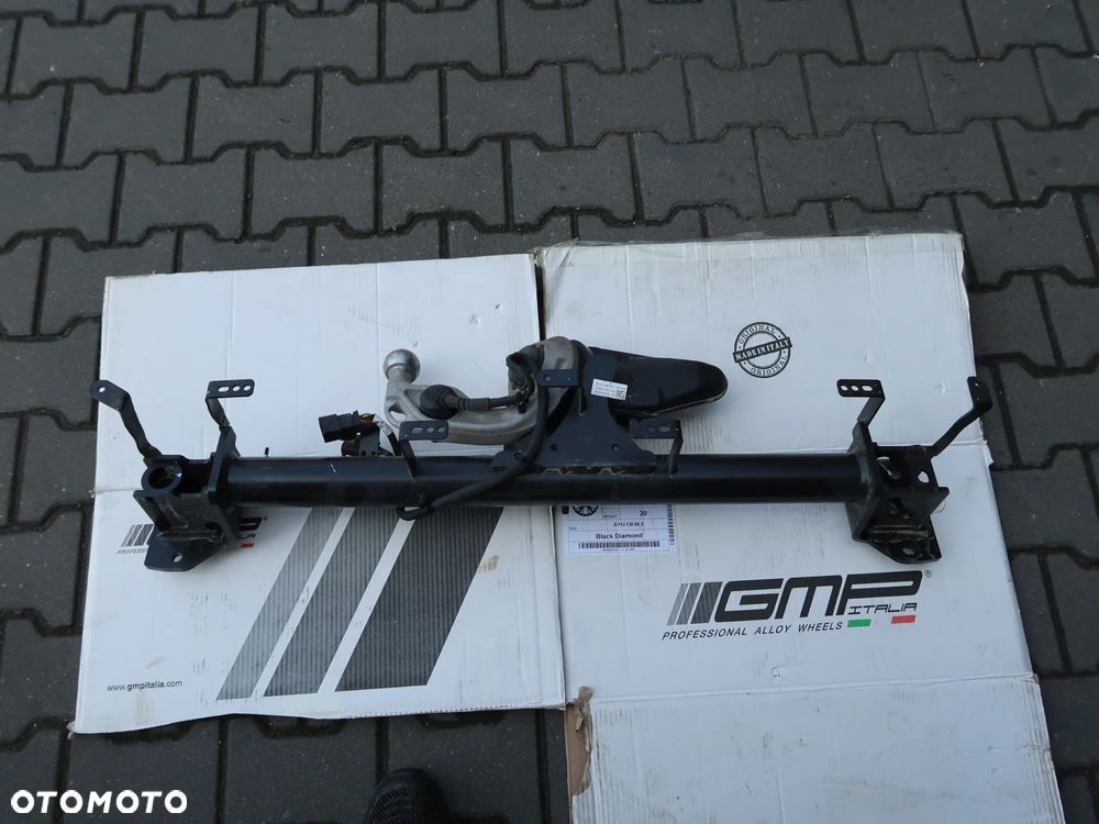 Hak Holowniczy BMW G60 G61 5a07097-05 - 1