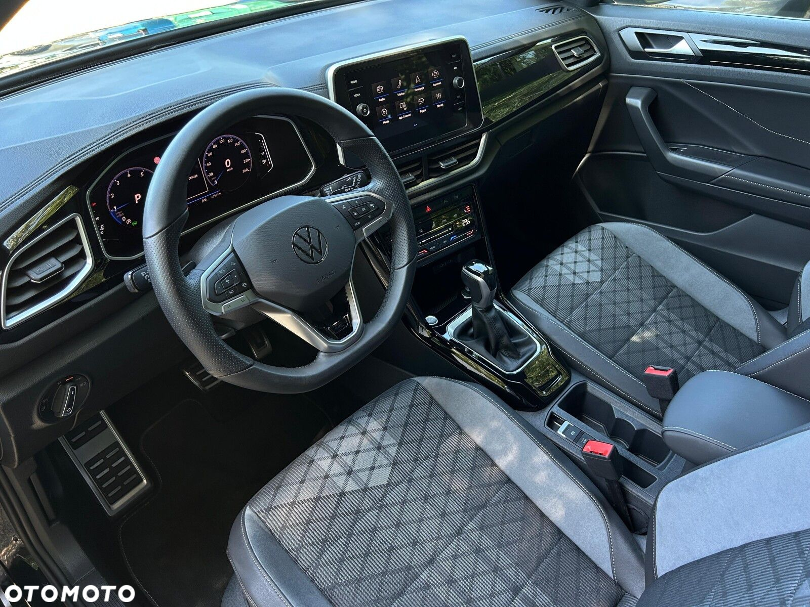 Volkswagen T-Roc 1.5 TSI R-Line DSG - 7