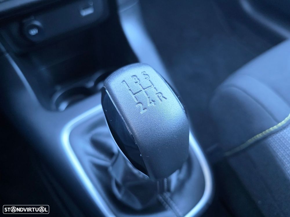 Citroën C3 1.2 PureTech C-Series - 15