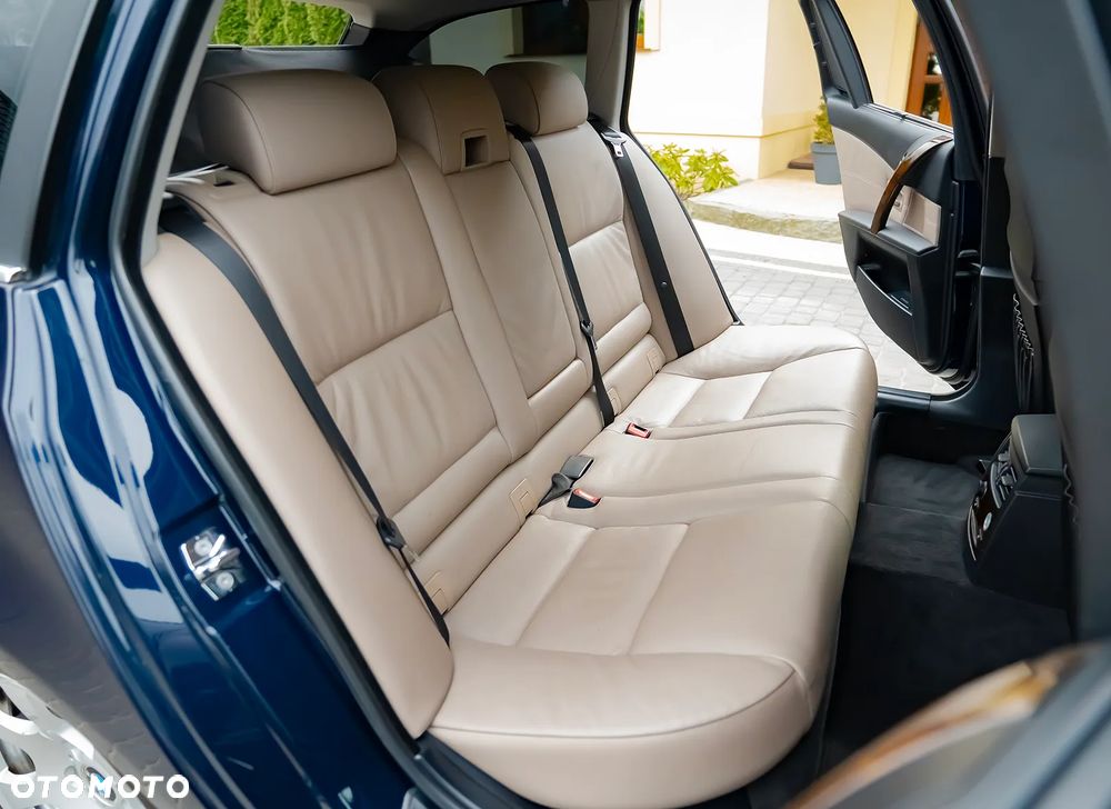BMW Seria 5 530i - 29