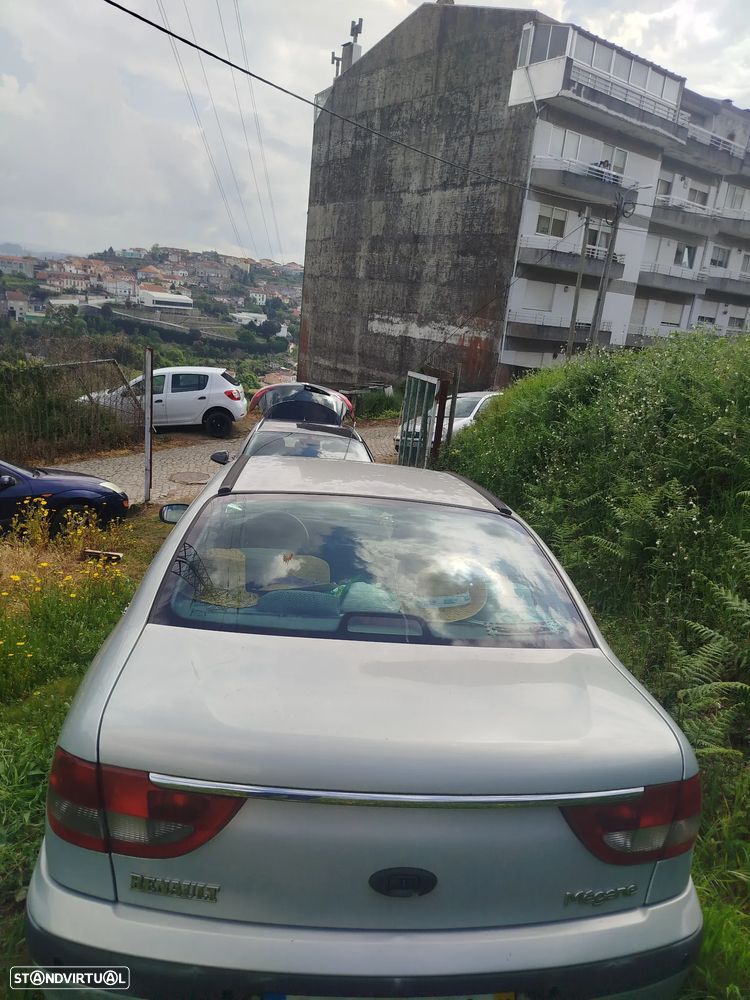 Renault Mégane Classic 1.4 16V RXE AC - 9