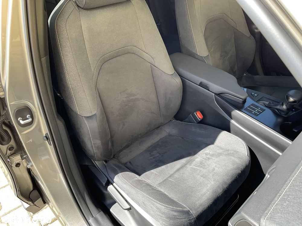 Lexus UX 250h GPF Business 2WD - 12