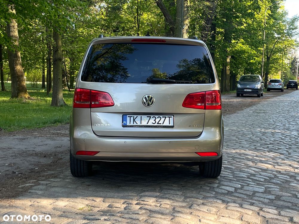 Volkswagen Touran 2.0 TDI DPF DSG MATCH - 6