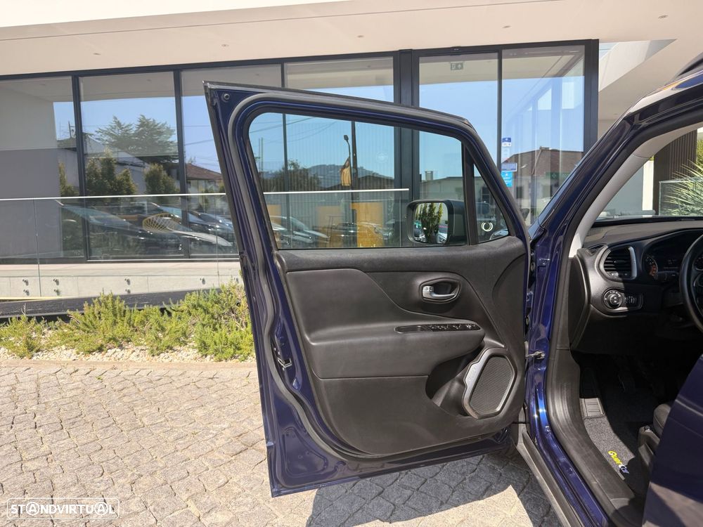 Jeep Renegade 1.0 T Limited - 18