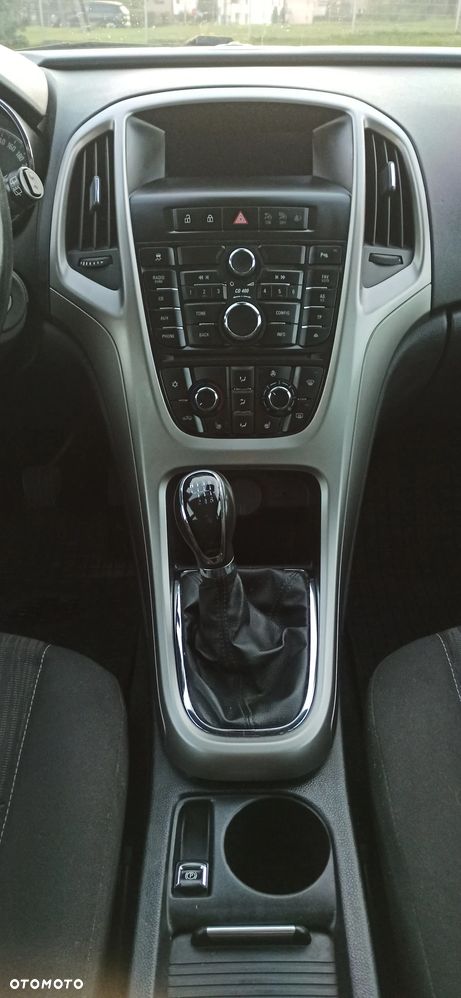 Opel Astra IV 1.4 T Enjoy - 12