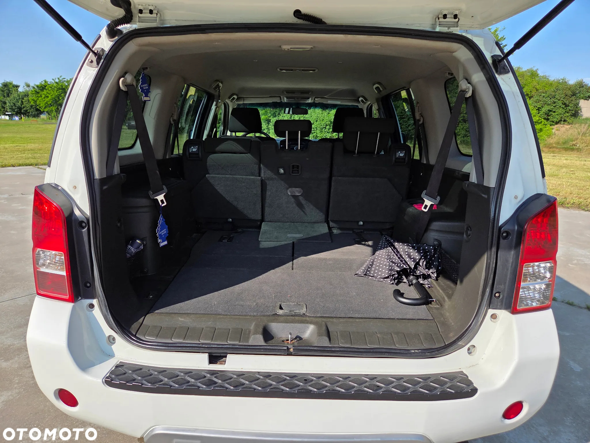 Nissan Pathfinder - 5